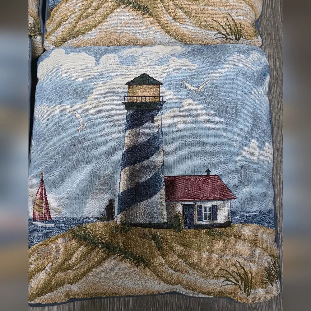 VTG Lighthouse Themed Throw Pillows sets - Picture 5 of 6